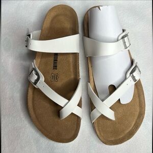 Cushionaire Women’s Luna Crossover Toe Strap Sandals Adjustable Straps sz 11W